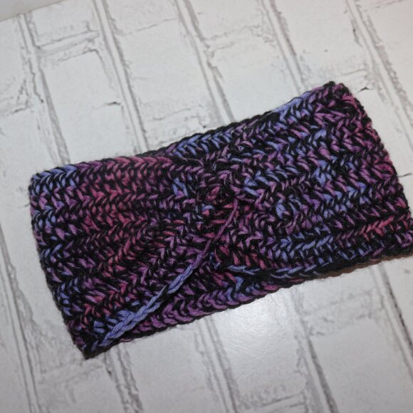 🖤🌈 Crochet Headband – Black + Rainbow · Handmade · One Size - Picture 2 of 3